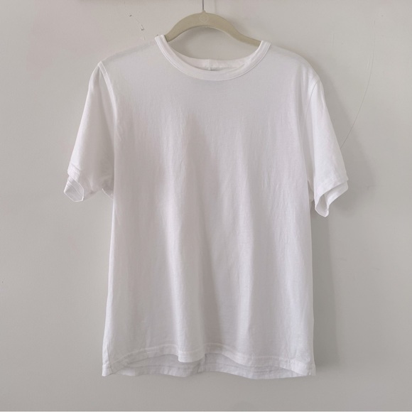 Soldout.nyc The Iconically Soft Perfect Tee White Small - Picture 10 of 13